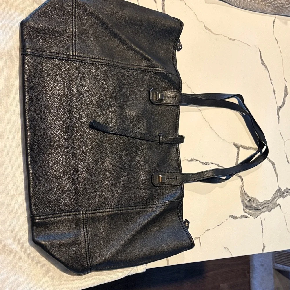 Stella & Dot Black Pebbled Leather Tote - Picture 2 of 4